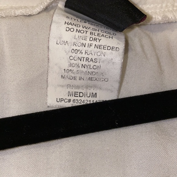 Women’s Wrapper Lace and Floral Inset Blouse Top - Picture 5 of 13